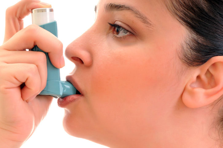 asthma gir holding astham pump