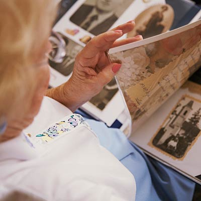 Don’t dwell on the past woman pictures nostalgia