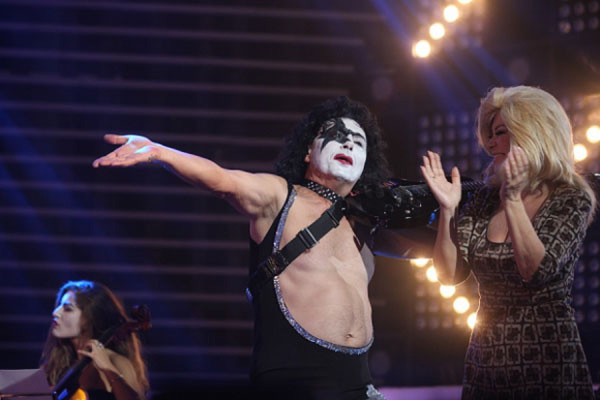 Keba kao frontmen grupe Kiss oduševio i pobedio!