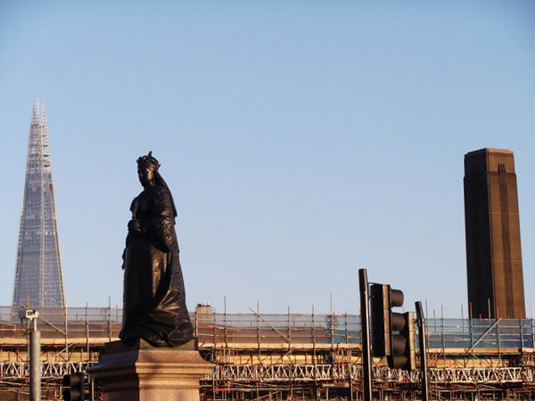 Statua kraljice Viktorije u LOndonu